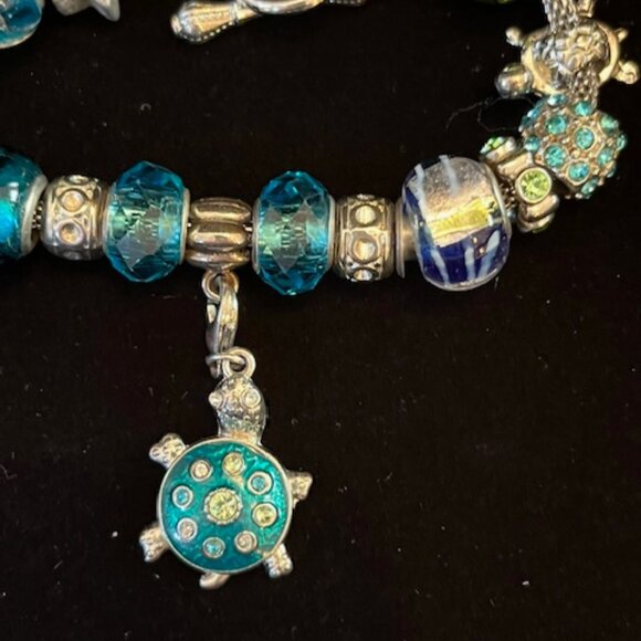 SEA LIFE | Charm Bracelet Enamel Turtle Silver tone and Rhinestone beads - Picture 3 of 9